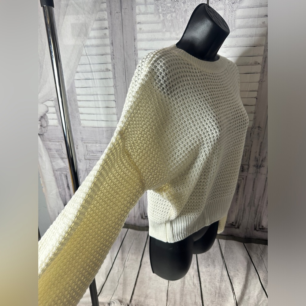 Knit sweater - Picture 4 of 9